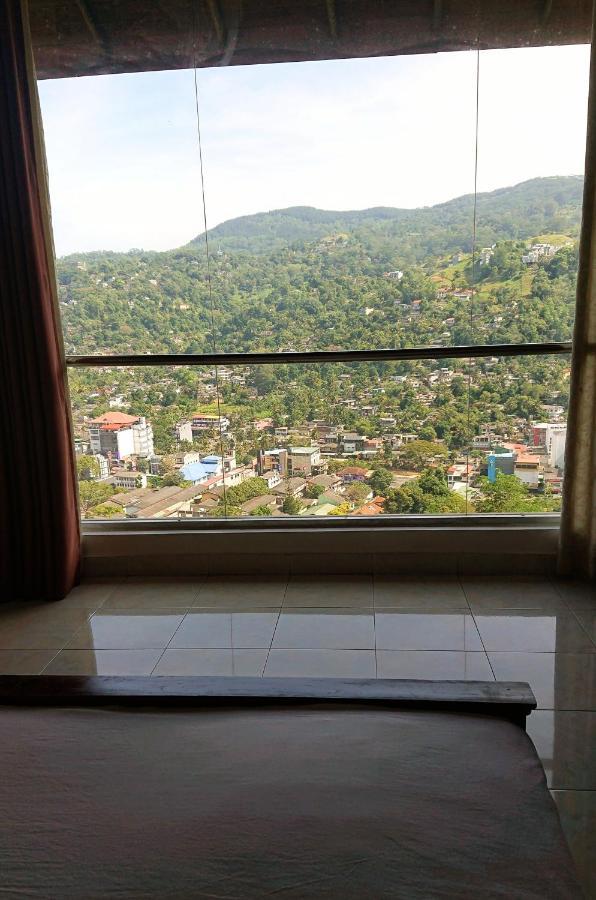 Sky Valley Hotel Kandy Exterior photo